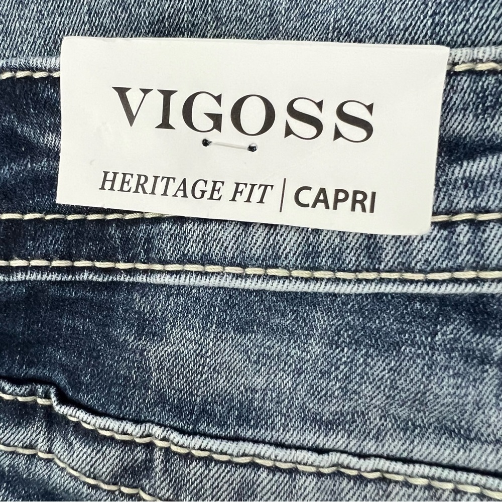 NWT VIGOSS HERITAGE FIT Women’s Blue Jean Capris Sz 4 Distressed Stretch Pockets - Picture 9 of 13